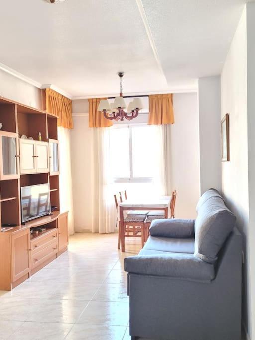 Nice Holidays Apartment In Torreveja, Torrevieja Exterior foto